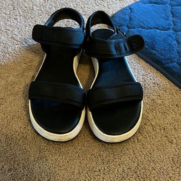 Simply Vera wang sandals 8 - Picture 1 of 10